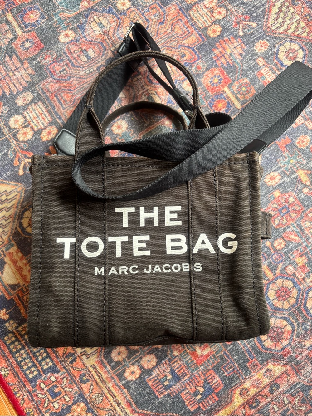 Marc Jacobs Black 'The Small Tote Bag' - Picture 7 of 13